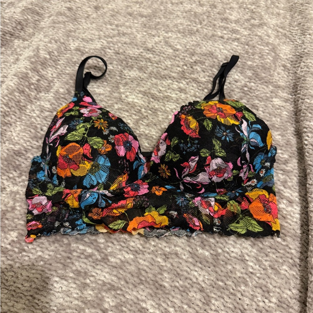 PINK wear everywhere bralette